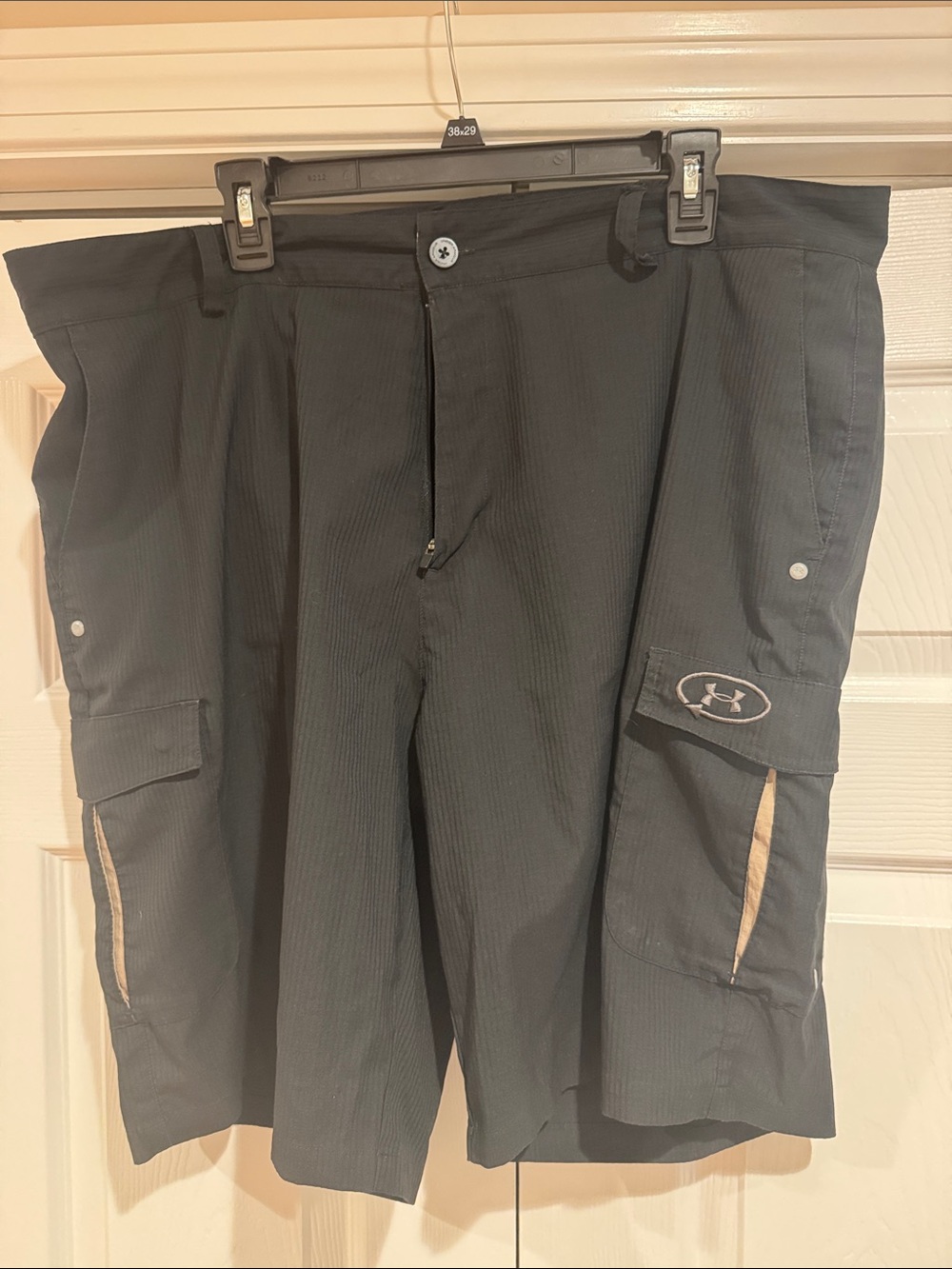 Under Armour Men’s Black Cargo Shorts with Contrast Trim